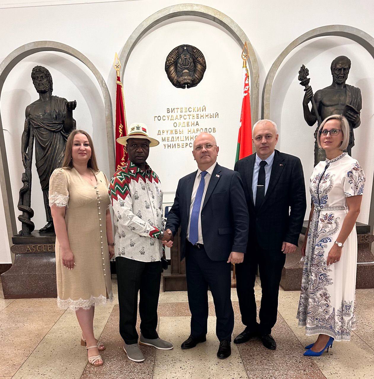 vstrecha s poslom Zimbabve 02