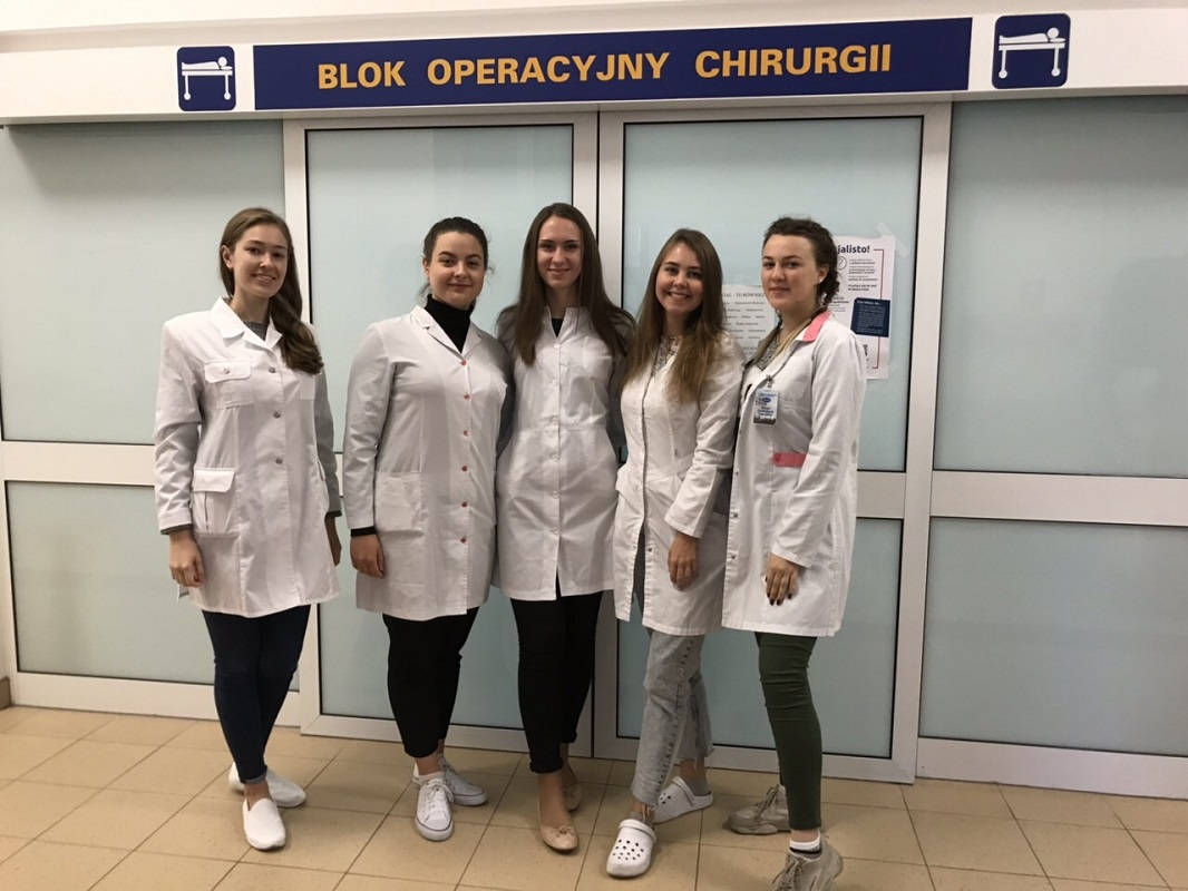 на практике