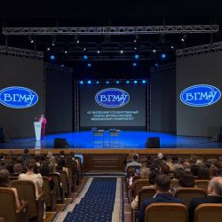 62 graduating farm 02