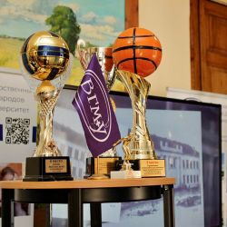 cluster at the forum 05