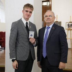 congratulatory event 05