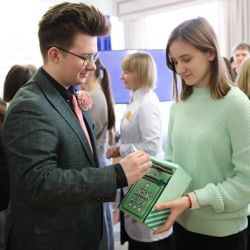 congratulatory event 09