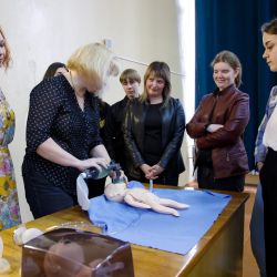 day otkryt dverey 07