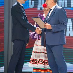 den meditsinskikh rabotnikov 13