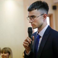 discussion platform 06