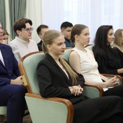 distinguished students 04