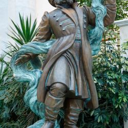 eks dvorets nezavisimosti 28