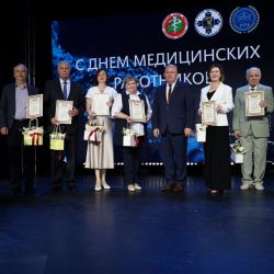 medical workers day 06