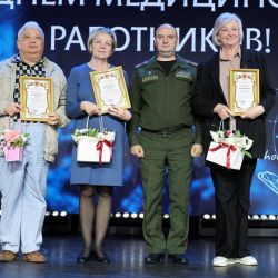 medical workers day 15