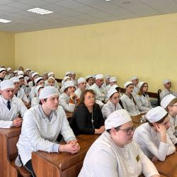 meeting students medical colleges 03