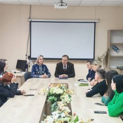 meeting with young professionals 04