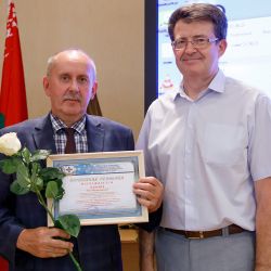 nagrazhdeniye sotrudnikov 07