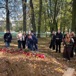 posetili mesto raskopok 03