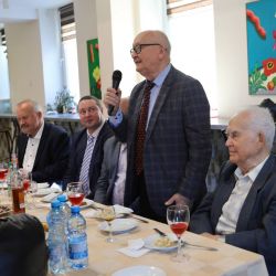 prazdnichnyy obed dlya veteranov 06