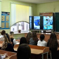 prof kirovsk school 02