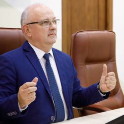 rector with student activists 03