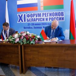 signing agreements 05