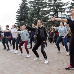 spoyom gimn  vmeste 10