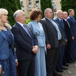 torzhestvenno zavershili uchebnyy god 04