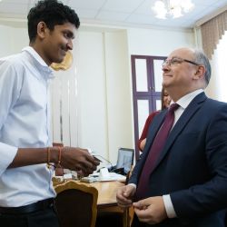 torzhestvennoye vrucheniye studencheskikh biletov 07