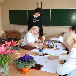 vstretili pervykh abituriyentov 02