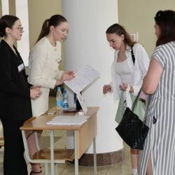 vstretili pervykh abituriyentov 10