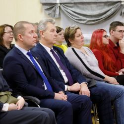 yarmarka vakansiy 09