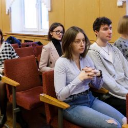 zasedaniye studencheskogo soveta 03